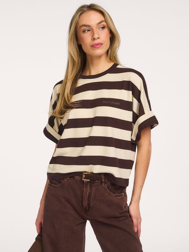 Ontdek de Viscosemix gestreept T-shirt van Summum in de kleur Bruin bij Orangebag. Op werkdagen voor 21:45 besteld, morgen in huis.