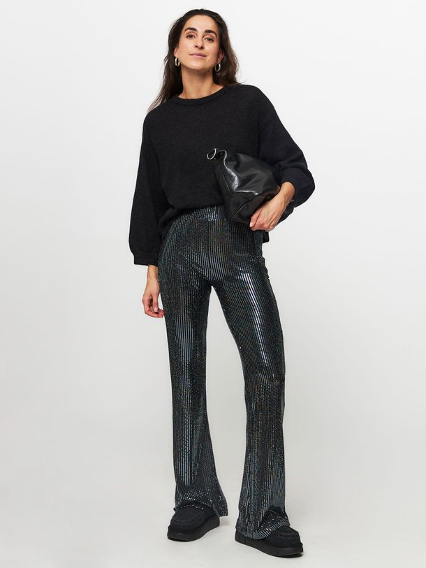 Ontdek de Dua geweven flared broek met pint van Dante 6 in de kleur zwart bij Orangebag. Op werkdagen voor 21:45 besteld, morgen in huis.