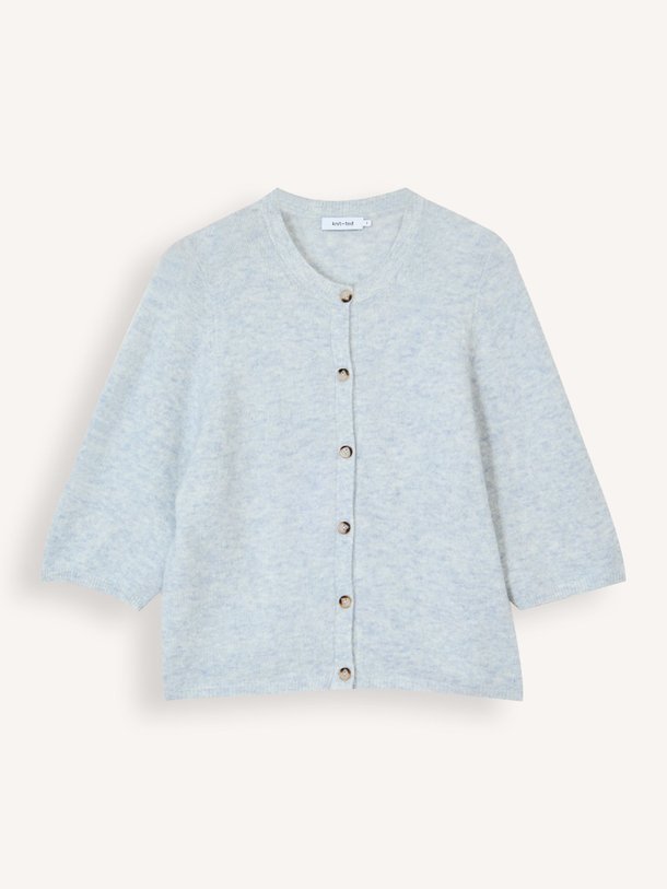 Ontdek de Meg merino wolmix gemêleerd vest van Knit-ted in de kleur Lichtblauw bij Orangebag. Op werkdagen voor 21:45 besteld, morgen in huis.
