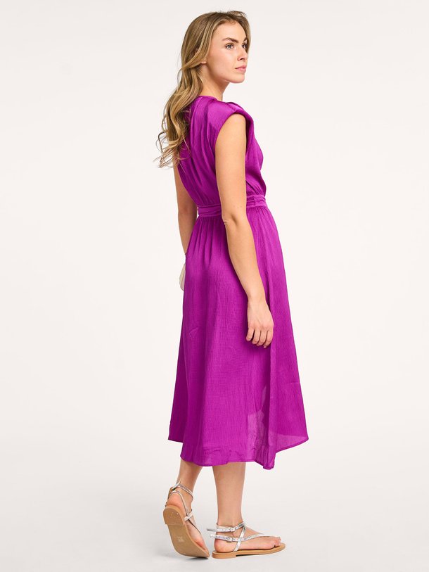 Ontdek de Cesaria geweven overslag jurk van Suncoo in de kleur fuchsia bij Orangebag. Op werkdagen voor 21:45 besteld, morgen in huis.