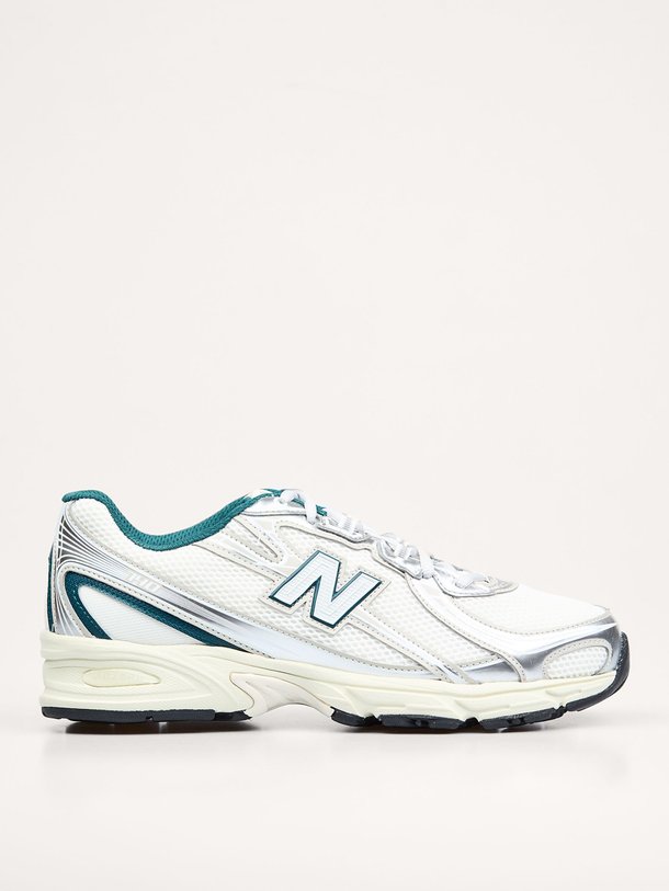 Ontdek de U7402 mesh sneakers van New Balance in de kleur Groen bij Orangebag. Op werkdagen voor 21:45 besteld, morgen in huis.