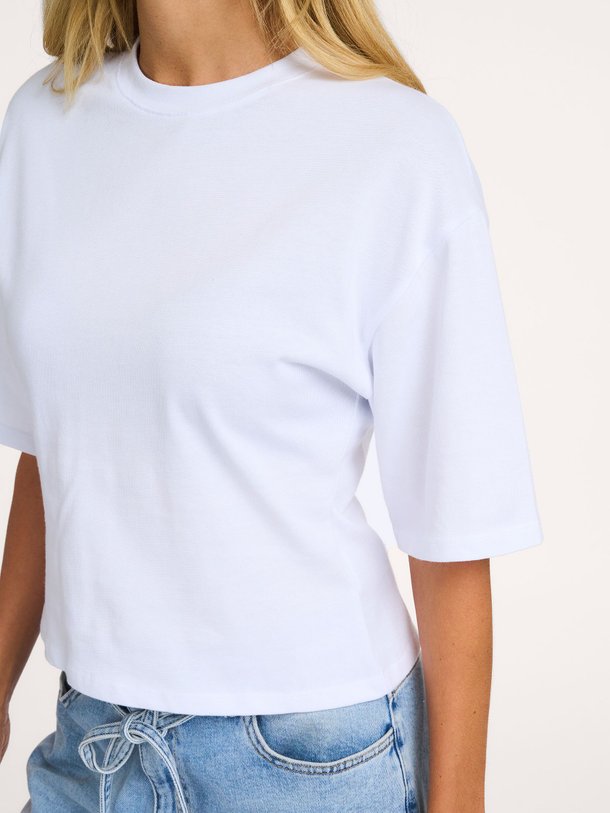 Ontdek de Tampa organic cotton T-shirt van Modstrom in de kleur Wit bij Orangebag. Op werkdagen voor 21:45 besteld, morgen in huis.