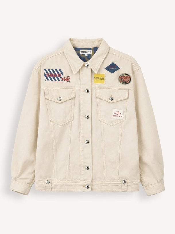 Ontdek de Taigo denim oversized jack van Stieglitz in de kleur Beige bij Orangebag. Op werkdagen voor 21:45 besteld, morgen in huis.