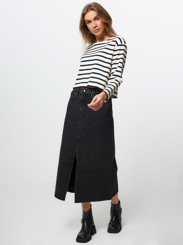 Ontdek de Vika katoenen rok met studs van Co'Couture in de kleur zwart bij Orangebag. Op werkdagen voor 21:45 besteld, morgen in huis.