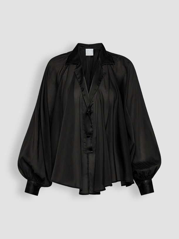 Ontdek de Katoen/zijdemix top van forte_forte in de kleur zwart bij Orangebag. Op werkdagen voor 21:45 besteld, morgen in huis.