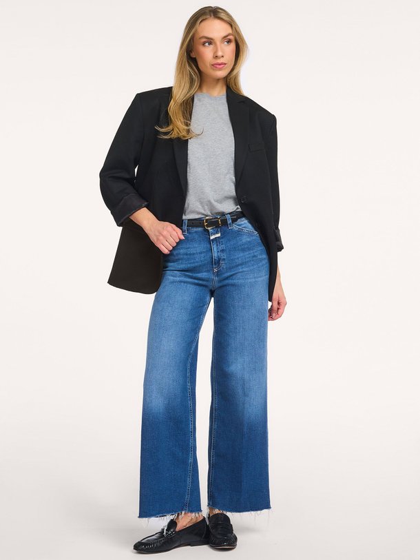 Ontdek de Wera high waist loose fit cropped jeans van Closed in de kleur Blauw bij Orangebag. Op werkdagen voor 21:45 besteld, morgen in huis.