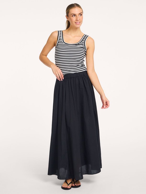 Ontdek de Cato katoenen rok van Knit-ted in de kleur Zwart bij Orangebag. Op werkdagen voor 21:45 besteld, morgen in huis.