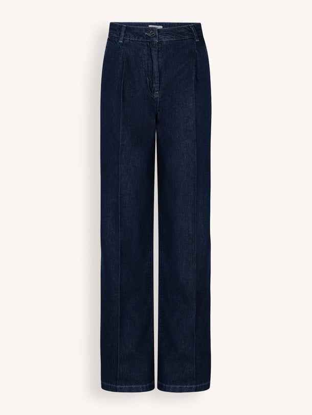Dante 6 Jules mid waist loose fit jeans - Donkerblauw Ontdek de Jules mid waist loose fit jeans van Dante 6 in de kleur Donkerblauw bij Orangebag. Op werkdagen voor 21:45 besteld, morgen in huis.