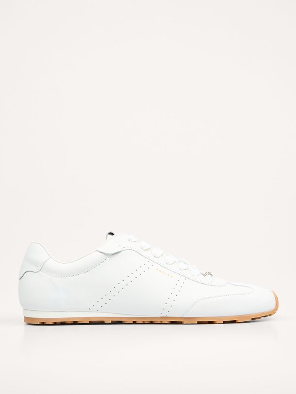 Ontdek de Billy Lou lederen sneakers van Nubikk in de kleur Wit bij Orangebag. Op werkdagen voor 21:45 besteld, morgen in huis.