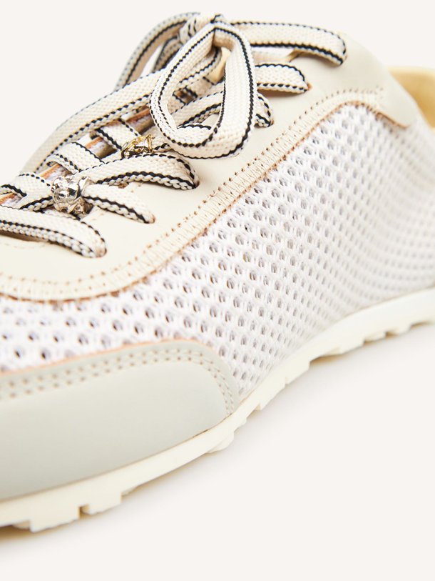 Ontdek de Billy Lou lederen sneakers met mesh van Nubikk in de kleur Off-white bij Orangebag. Op werkdagen voor 21:45 besteld, morgen in huis.