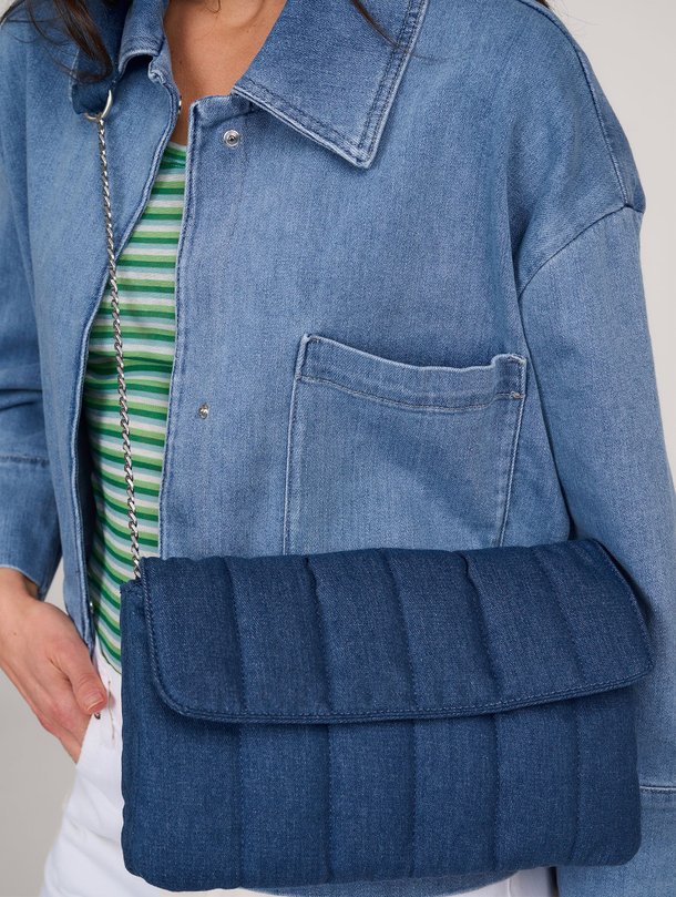 Yaya Denim Crossbody Tas - Blauw Ontdek de Denim crossbody tas van Yaya in de kleur blauw bij Orangebag. Op werkdagen voor 21:45 besteld, morgen in huis.