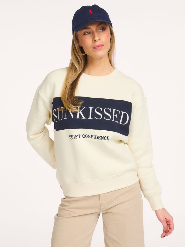 Ontdek de Katoenmix sweater van Yaya in de kleur Crème bij Orangebag. Op werkdagen voor 21:45 besteld, morgen in huis.