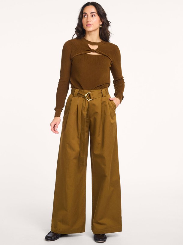 Ontdek de Riva katoenmix broek van Sessun in de kleur Brons bij Orangebag. Op werkdagen voor 21:45 besteld, morgen in huis.