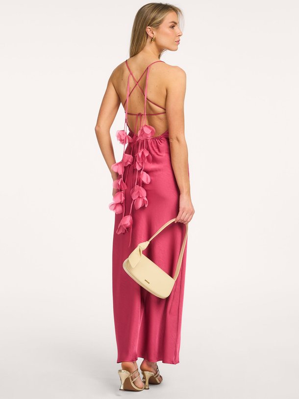 Ontdek de Colly geweven satijnen maxi jurk van Neo Noir in de kleur Roze bij Orangebag. Op werkdagen voor 21:45 besteld, morgen in huis.
