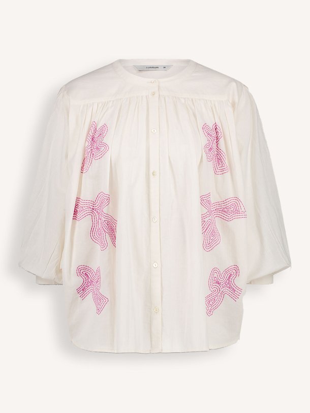 Ontdek de Katoenen blouse met borduursel van Summum in de kleur crème bij Orangebag. Op werkdagen voor 21:45 besteld, morgen in huis.