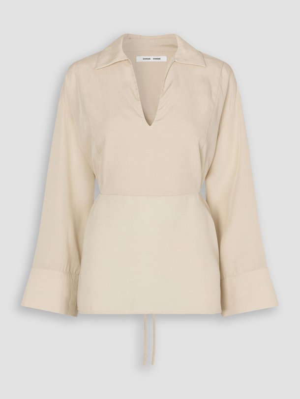 Ontdek de Emy lyocell top van Samsoe Samsoe in de kleur zand bij Orangebag. Op werkdagen voor 21:45 besteld, morgen in huis.