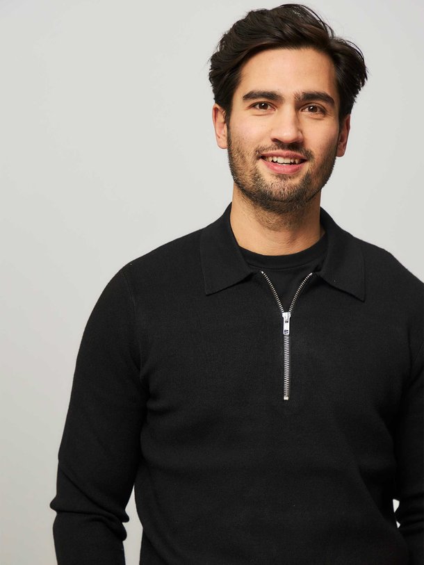 Ontdek de Guna viscosemix super soft trui van Samsoe Samsoe in de kleur zwart bij Orangebag. Op werkdagen voor 21:45 besteld, morgen in huis.