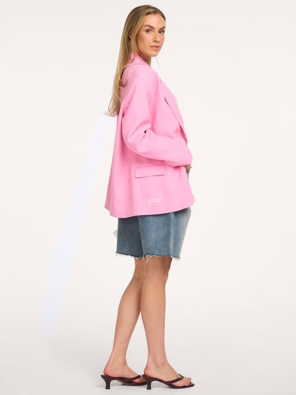 Ontdek de ladies woven rich oversized blazer van Alix The Label bij Orangebag. Op werkdagen voor 21:45 besteld, morgen in huis.