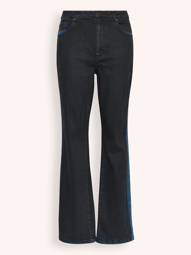 Ontdek de Timmie mid wiast straight fit jeans van Gestuz in de kleur zwart bij Orangebag. Op werkdagen voor 21:45 besteld, morgen in huis.