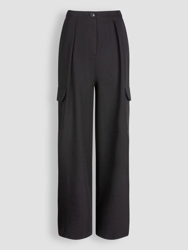 Dante 6 Harlow - Lyocellmix Cargo Broek - Zwart Ontdek de Harlow lyocellmix cargo broek van Dante 6 in de kleur zwart bij Orangebag. Op werkdagen voor 21:45 besteld, morgen in huis.