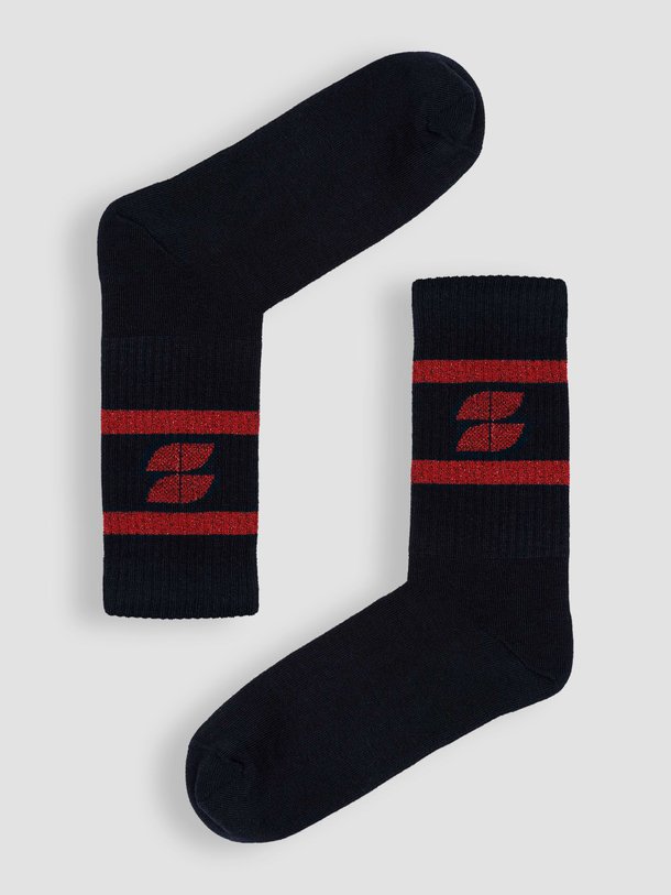 Ontdek de Katoenmix logo sokken met lurex van By-Bar in de kleur rood bij Orangebag. Op werkdagen voor 21:45 besteld, morgen in huis.