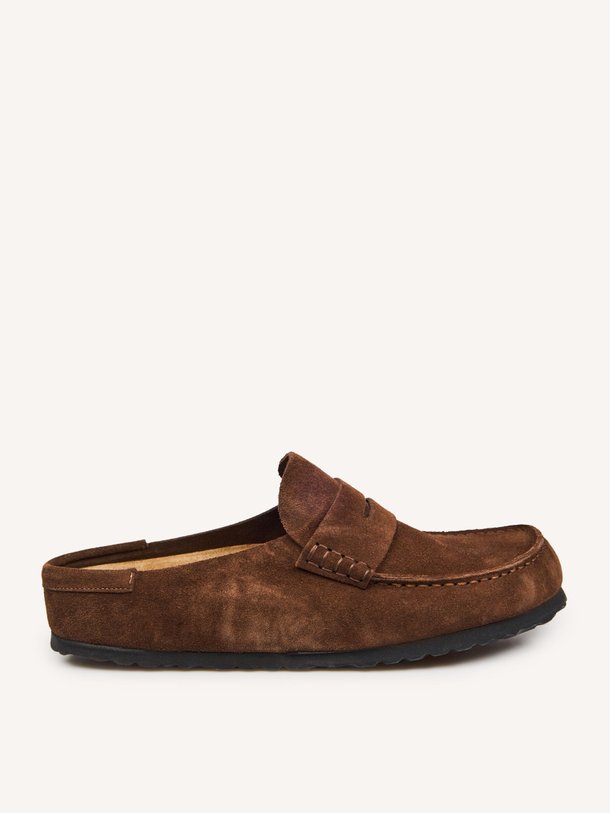 Ontdek de Naples suède instappers van Birkenstock in de kleur Donkerbruin bij Orangebag. Op werkdagen voor 21:45 besteld, morgen in huis.