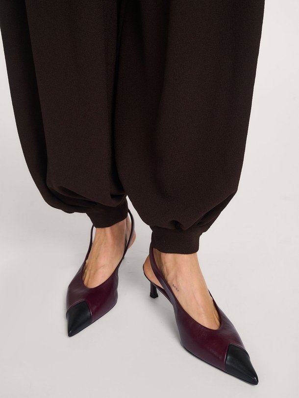 Ontdek de Lederen slingbacks van Rotate Birger Christensen in de kleur Bordeauxrood bij Orangebag. Op werkdagen voor 21:45 besteld, morgen in huis.