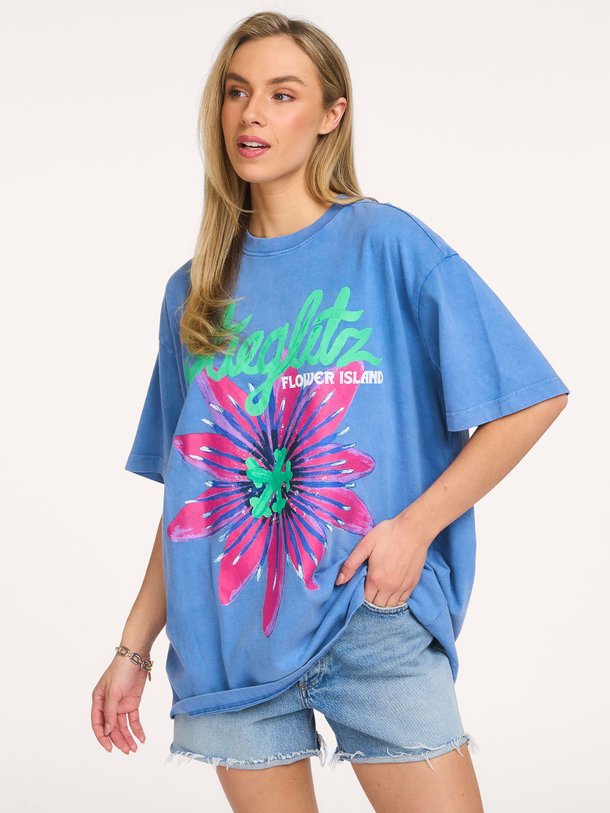 Ontdek de Elida katoenen T-shirt met print van Stieglitz in de kleur Blauw bij Orangebag. Op werkdagen voor 21:45 besteld, morgen in huis.