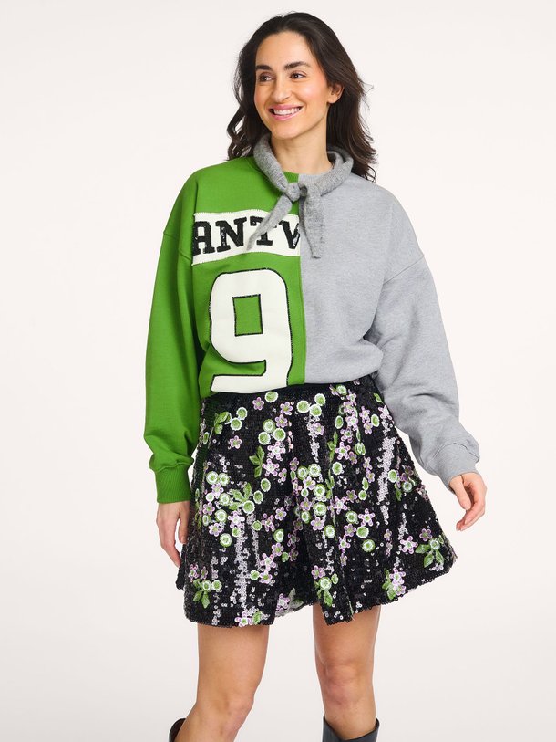 Ontdek de Japanese geweven rok met pailletten van Essentiel Antwerp in de kleur Zwart bij Orangebag. Op werkdagen voor 21:45 besteld, morgen in huis.