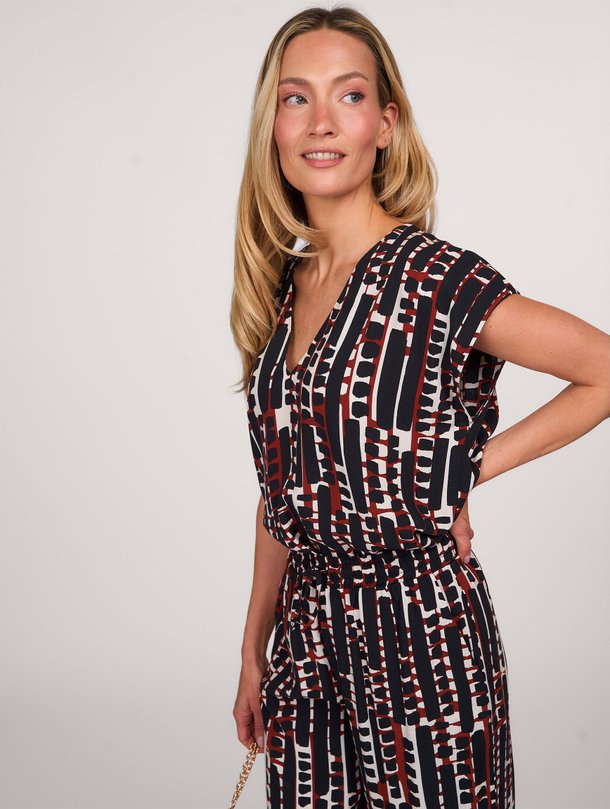 Ontdek de Lamiya viscose top met dessin van La Fee Maraboutee in de kleur donkerblauw bij Orangebag. Op werkdagen voor 21:45 besteld, morgen in huis.