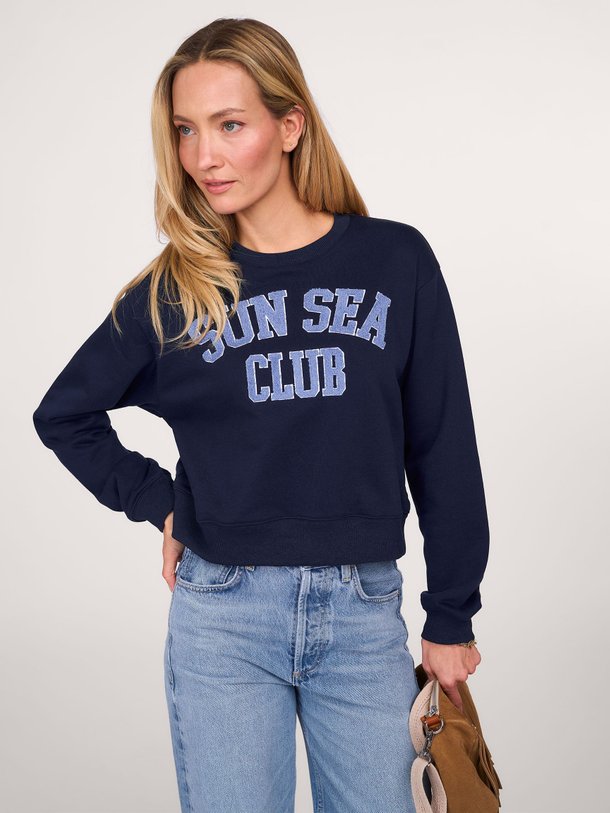 Ontdek de Sailor organic cotton sweater van Suncoo in de kleur donkerblauw bij Orangebag. Op werkdagen voor 21:45 besteld, morgen in huis.