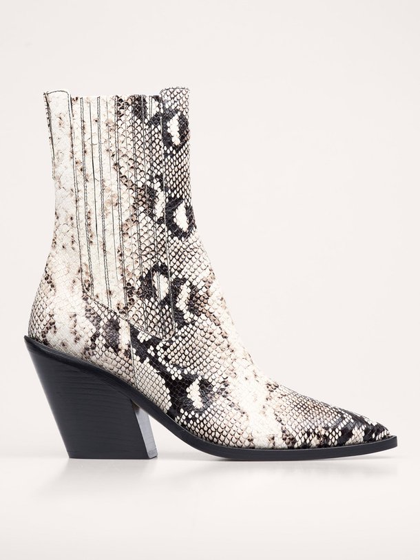 Ontdek de Mazola lederen laarzen met snake dessin van Iro in de kleur beige bij Orangebag. Op werkdagen voor 21:45 besteld, morgen in huis.
