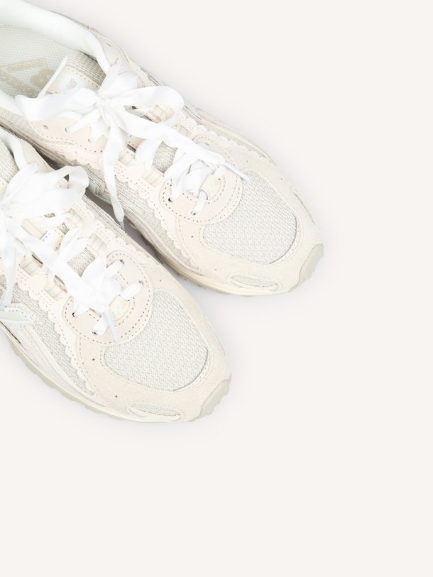 Ontdek de U204L2SZ van New Balance bij Orangebag. Op werkdagen voor 21:45 besteld, morgen in huis.