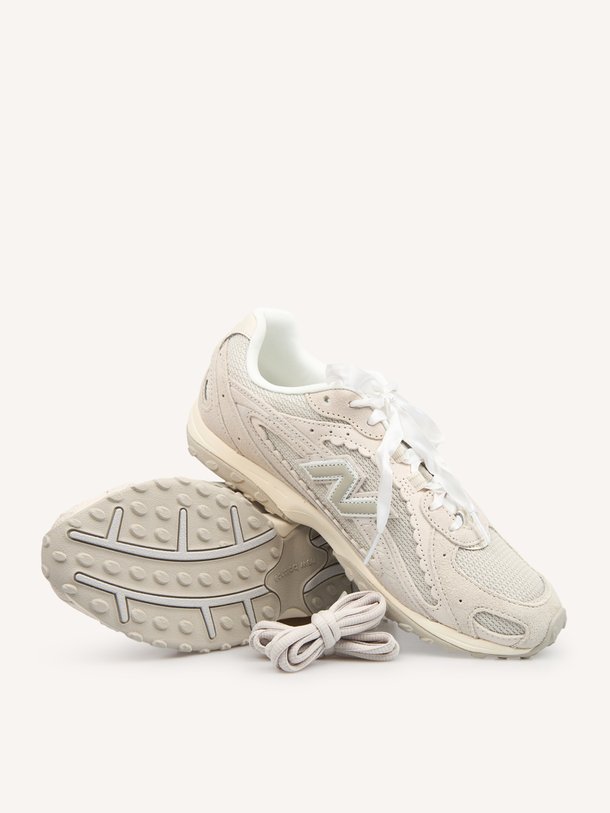 Ontdek de U204L2SZ van New Balance bij Orangebag. Op werkdagen voor 21:45 besteld, morgen in huis.