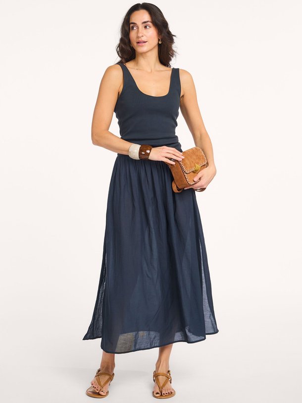 Ontdek de Solao katoenmix jurk van Sessun in de kleur Donkergrijs bij Orangebag. Op werkdagen voor 21:45 besteld, morgen in huis.