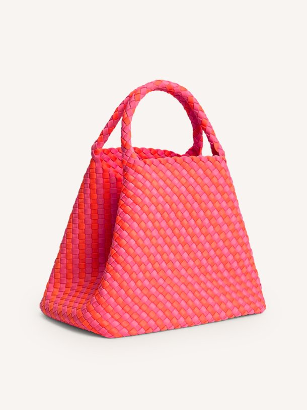 Ontdek de Gevlochten handtas medium van Marrea in de kleur Roze bij Orangebag. Op werkdagen voor 21:45 besteld, morgen in huis.