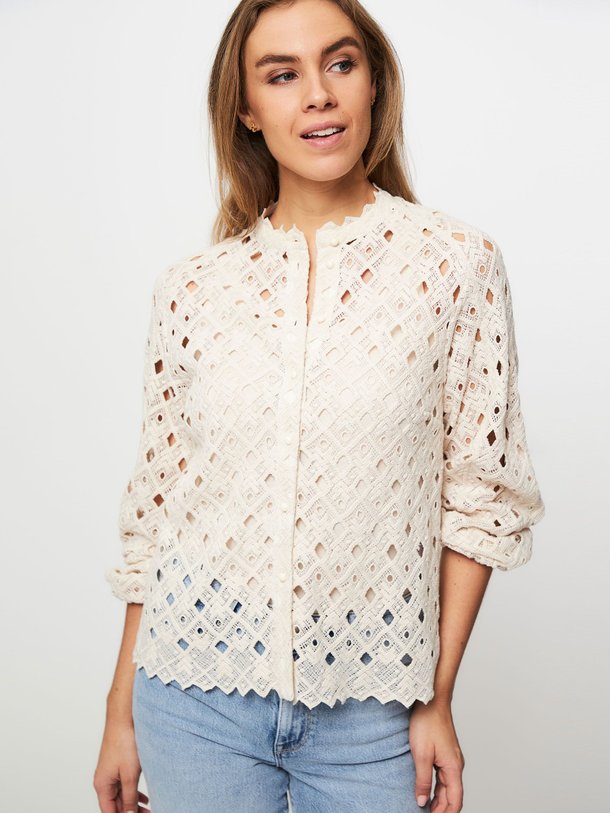 Ontdek de Afira katoenen opgewerkte blouse van Dante 6 in de kleur ecru bij Orangebag. Op werkdagen voor 21:45 besteld, morgen in huis.