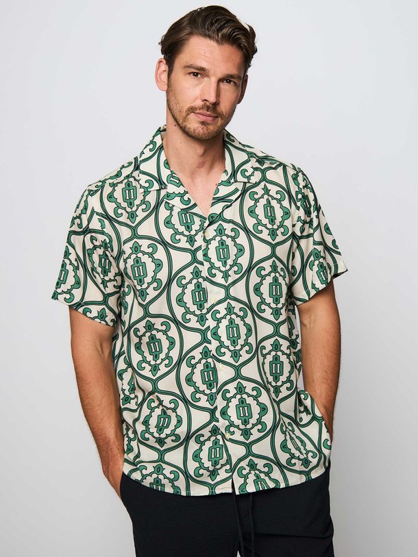 Ontdek de Ornament lyocell overhemd met print van Les Deux in de kleur groen bij Orangebag. Op werkdagen voor 21:45 besteld, morgen in huis.