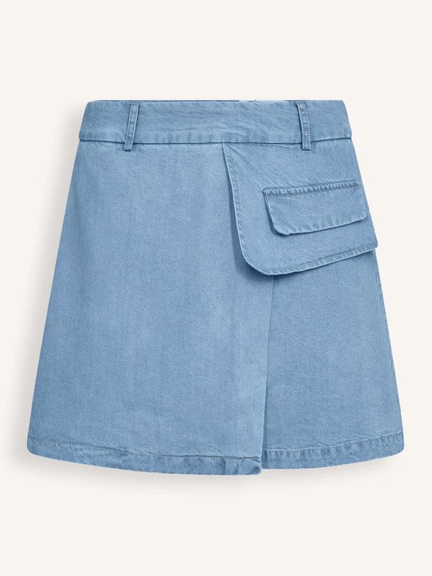 Ontdek de Asja denim skort van Co'Couture in de kleur Blauw bij Orangebag. Op werkdagen voor 21:45 besteld, morgen in huis.