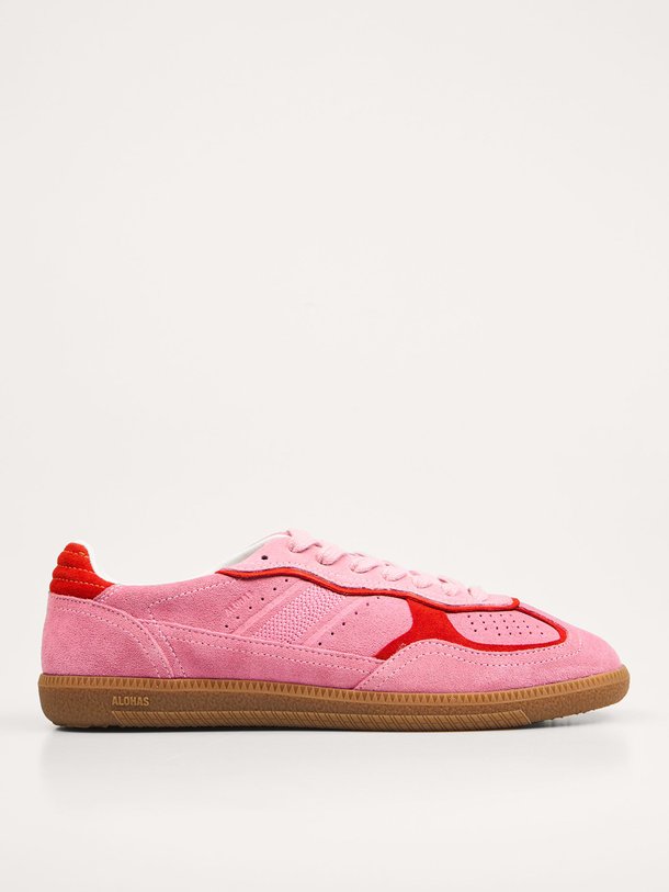 Ontdek de Tb.490 suède sneakers van Alohas in de kleur Roze bij Orangebag. Op werkdagen voor 21:45 besteld, morgen in huis.