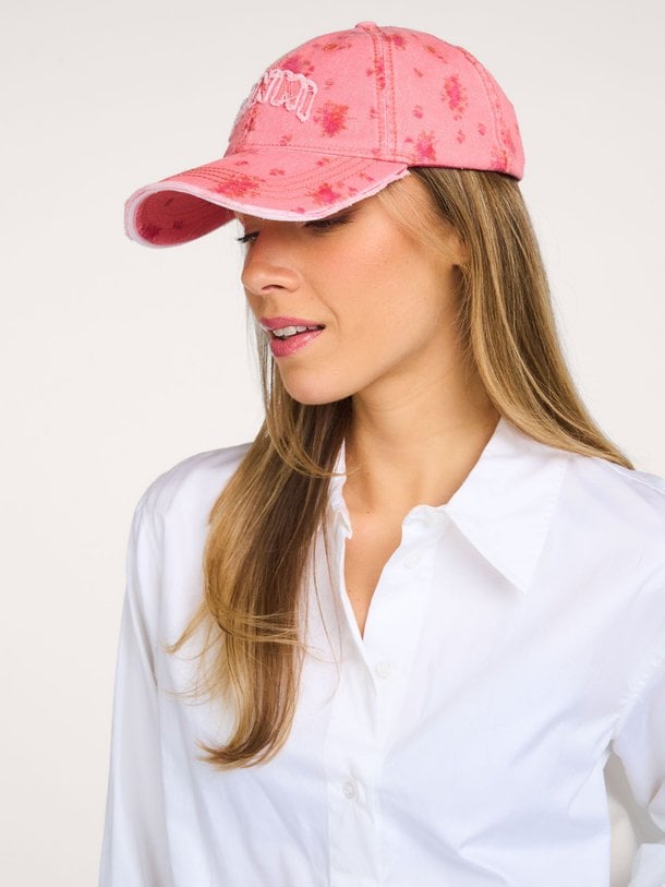 Ontdek de Organic cotton pet van Ganni in de kleur Roze bij Orangebag. Op werkdagen voor 21:45 besteld, morgen in huis.