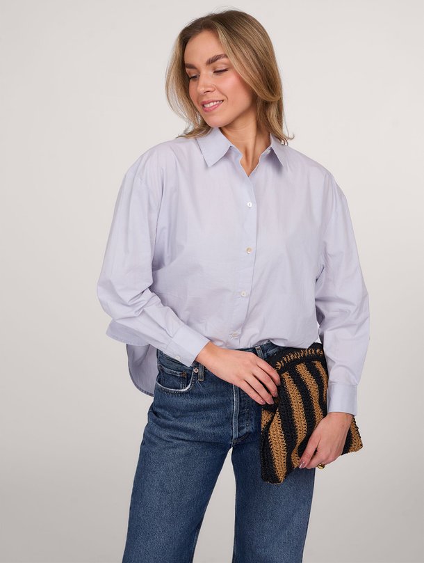 Ontdek de Ibine katoenen oversized blouse van Ruby Tuesday in de kleur lichtblauw bij Orangebag. Op werkdagen voor 21:45 besteld, morgen in huis.