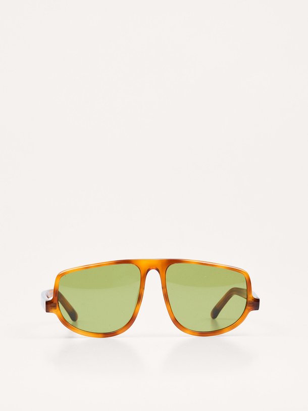 Ontdek de Felice zonnebril met vierkante glazen van Nathalie Vleeschouwer in de kleur bruin bij Orangebag. Op werkdagen voor 21:45 besteld, morgen in huis.