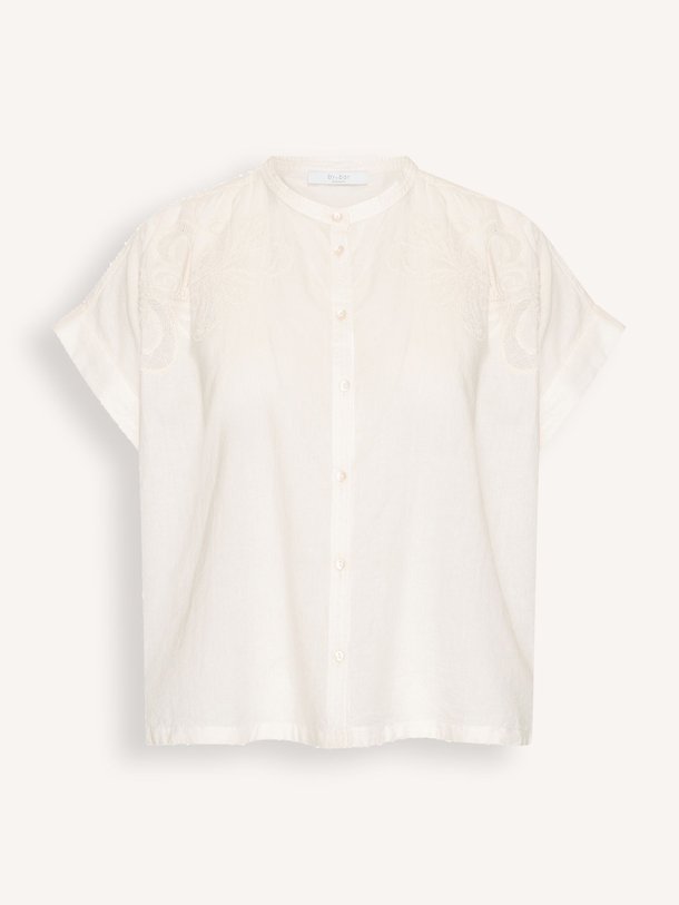 Ontdek de Ally organic cotton blouse van By-Bar in de kleur Off-white bij Orangebag. Op werkdagen voor 21:45 besteld, morgen in huis.