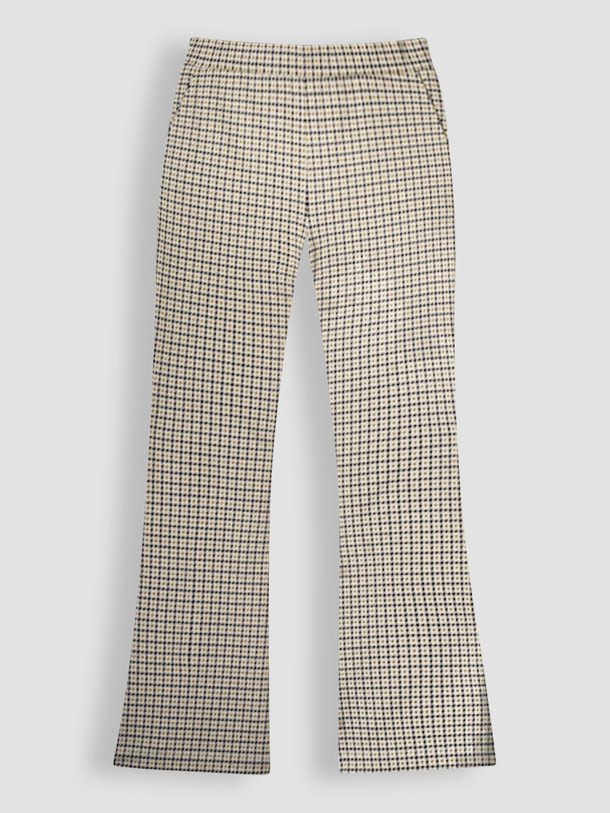 Ontdek de Viscosemix flared broek met dessin van Summum in de kleur ecru bij Orangebag. Op werkdagen voor 21:45 besteld, morgen in huis.
