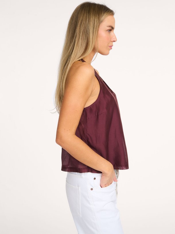 Ontdek de Corin geweven top van Dante 6 in de kleur Donkerbruin bij Orangebag. Op werkdagen voor 21:45 besteld, morgen in huis.