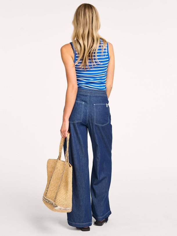 Ontdek de Amour organic cotton rib tanktop van Mads Norgaard in de kleur blauw bij Orangebag. Op werkdagen voor 21:45 besteld, morgen in huis.