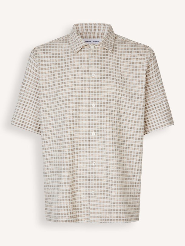 Ontdek de Saayo katoenmix overhemd met dessin van Samsoe Samsoe in de kleur beige bij Orangebag. Op werkdagen voor 21:45 besteld, morgen in huis.