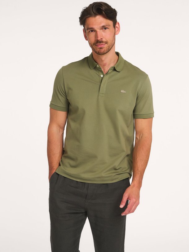 Ontdek de Katoenen logo polo van Lacoste in de kleur Kaki bij Orangebag. Op werkdagen voor 21:45 besteld, morgen in huis.