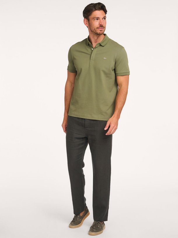 Ontdek de Katoenen logo polo van Lacoste in de kleur Kaki bij Orangebag. Op werkdagen voor 21:45 besteld, morgen in huis.
